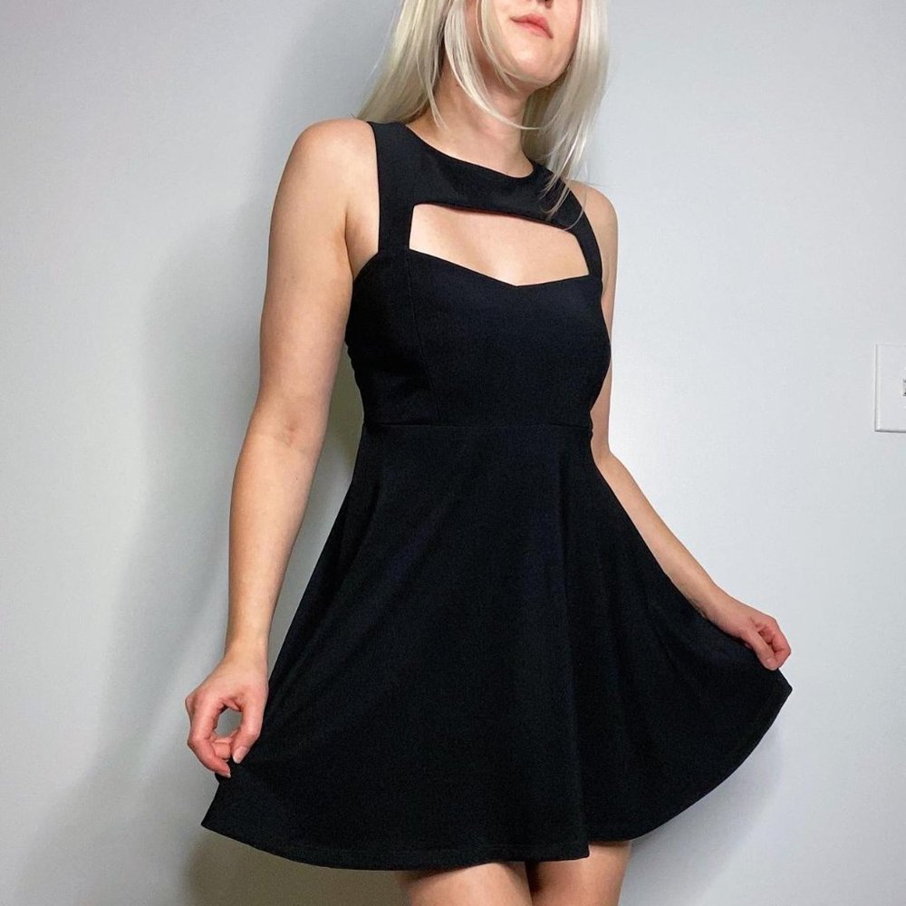 Black Babydoll Keyhole Mini Dress